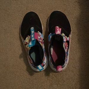 nike tennis shoes
